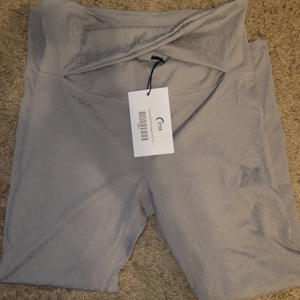Zyia Leggings